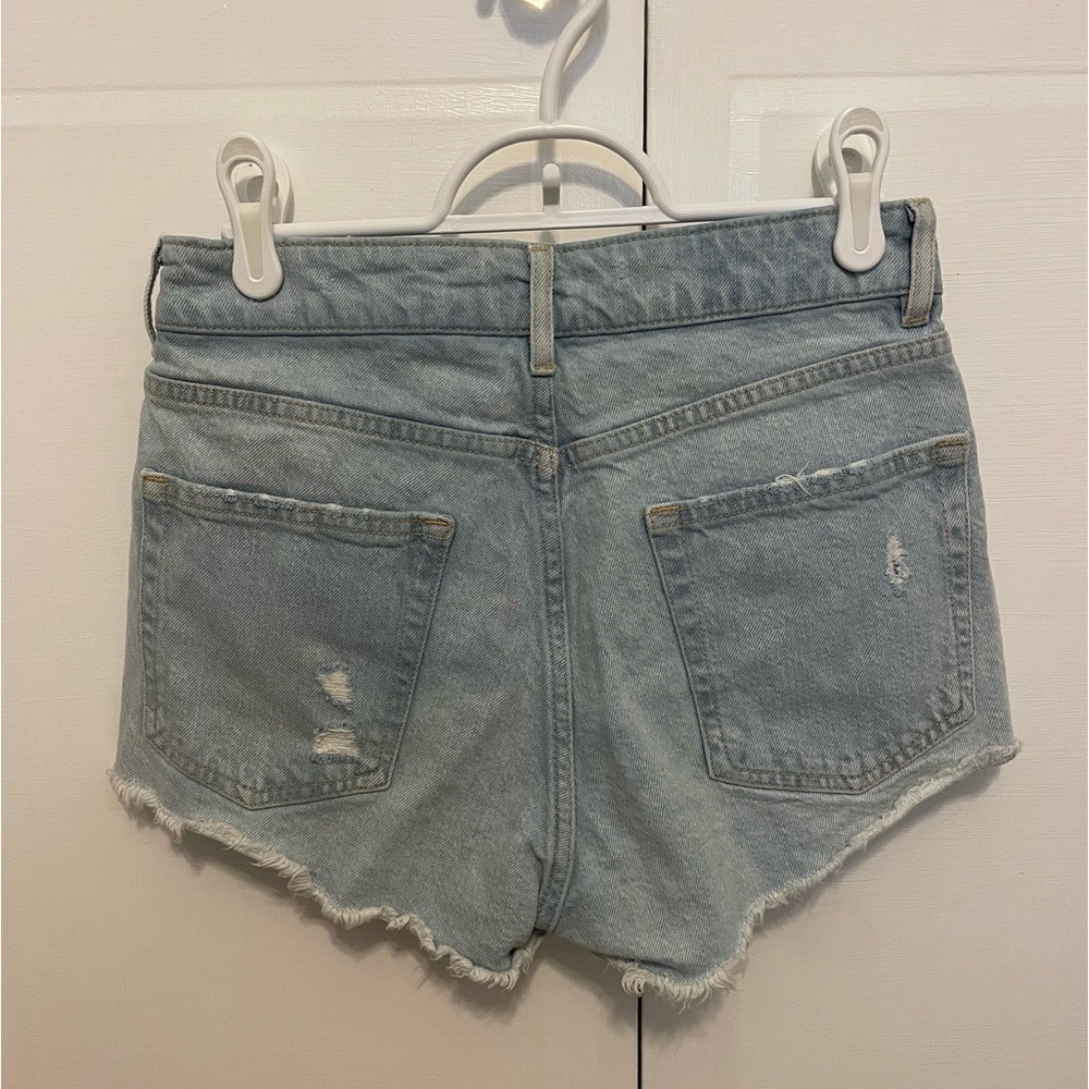 DIVIDED Jean Shorts